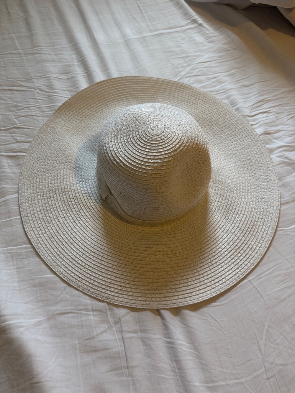 Shade & Shore Wide Brim Sun Hat in Cream